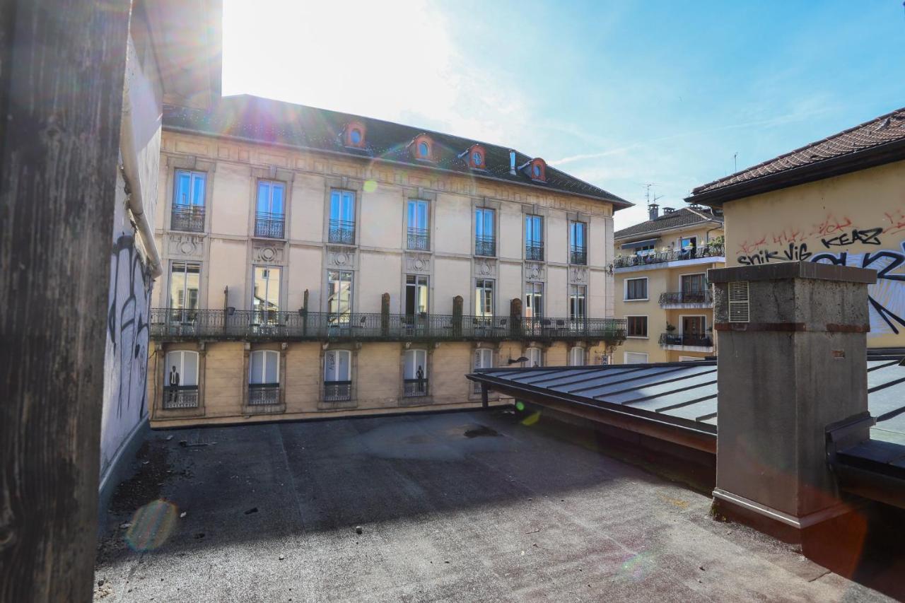 Reve Blanc 2 Etoiles A Annecy Centre Ville Et Lac Bagian luar foto