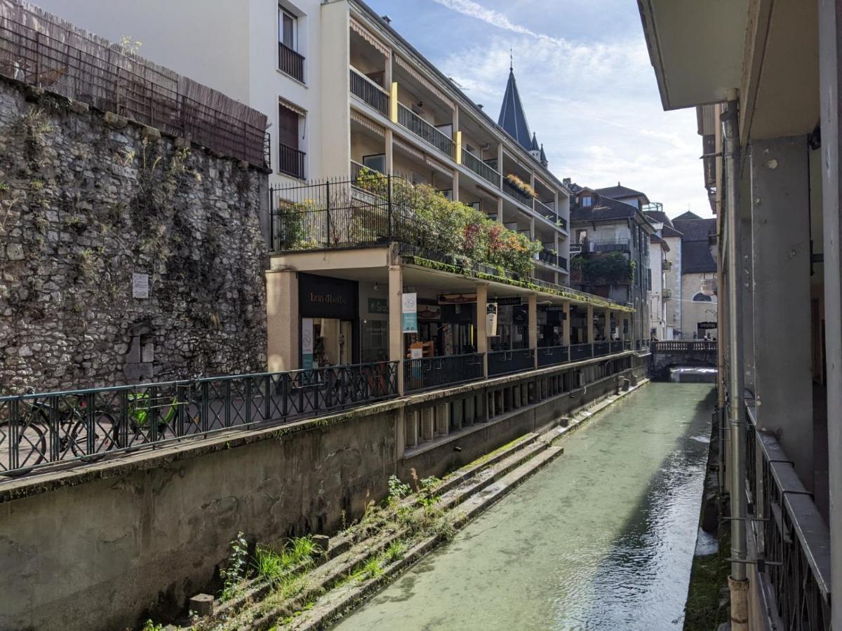 Reve Blanc 2 Etoiles A Annecy Centre Ville Et Lac Bagian luar foto